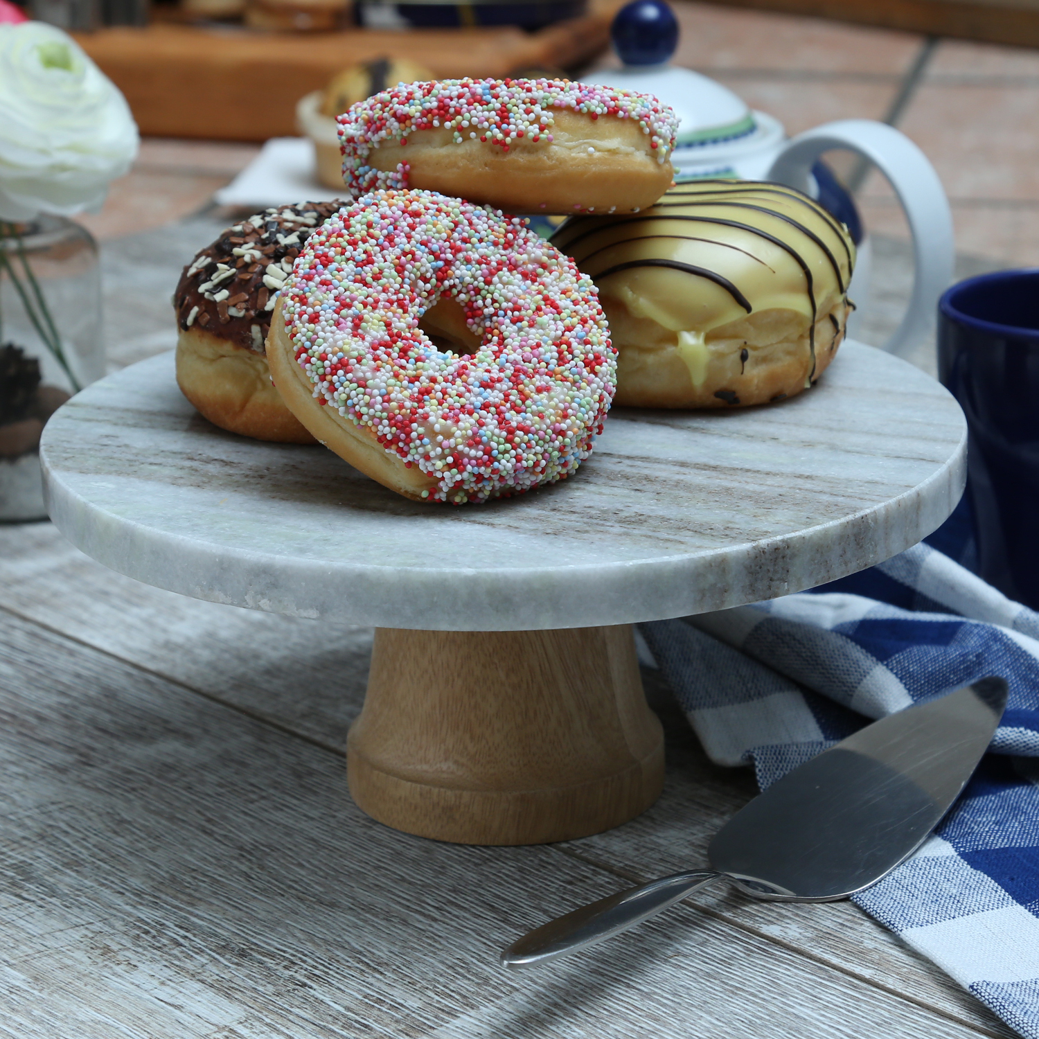 Servierplatte - Tortenplatte - Marmor - mit Holzfuß - H: 10cm - D: 25cm - grau Servierplatte - Tortenplatte - Marmor - mit Holzfuß - H: 10cm - D: 25cm - grau