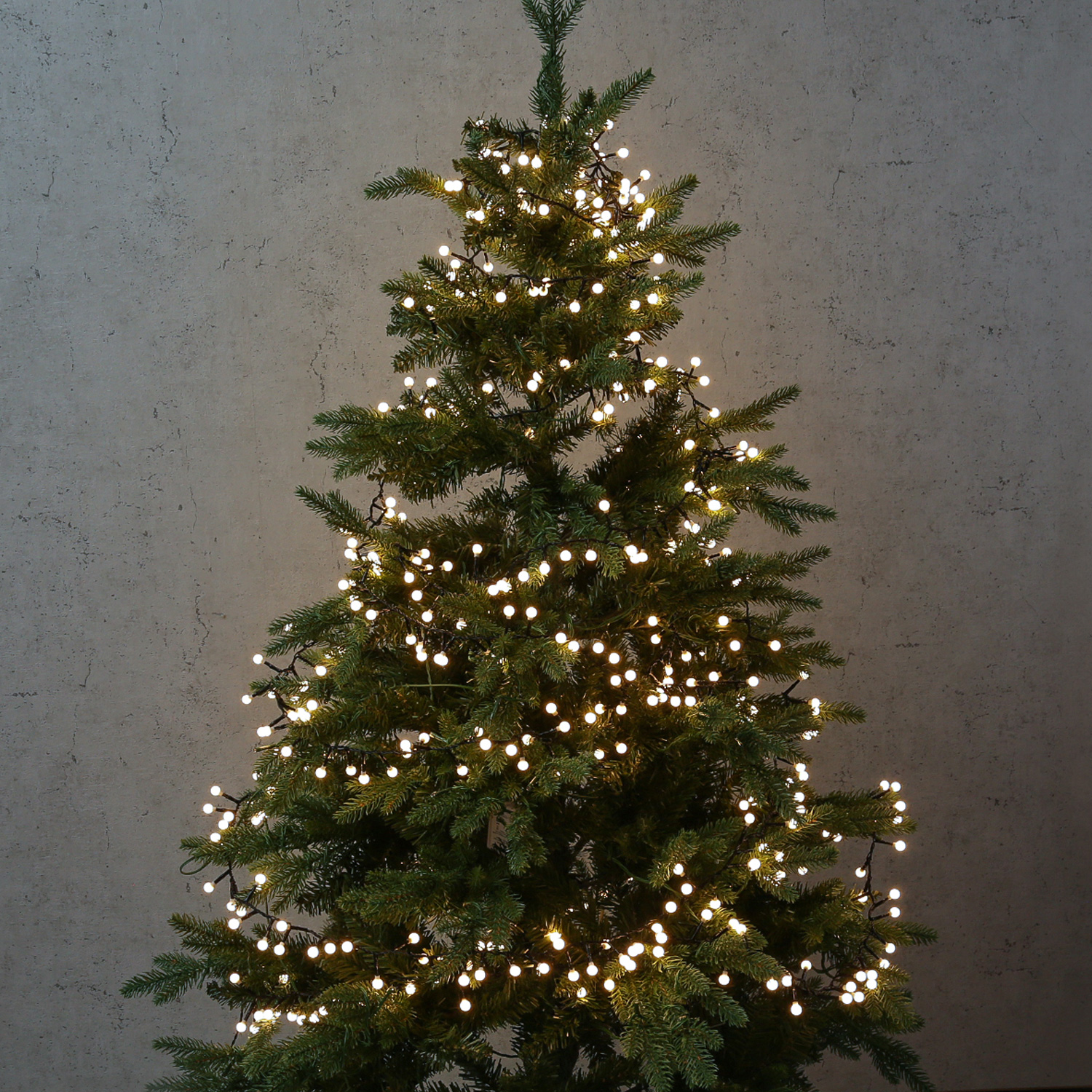 LED Lichterkette BERRY TWINKLE - 500 warmweiße opale Kugeln - 8 Funktionen - L: 11m - für Außen LED Lichterkette BERRY TWINKLE - 500 warmweiße opale Kugeln - 8 Funktionen - L: 11m - für Außen