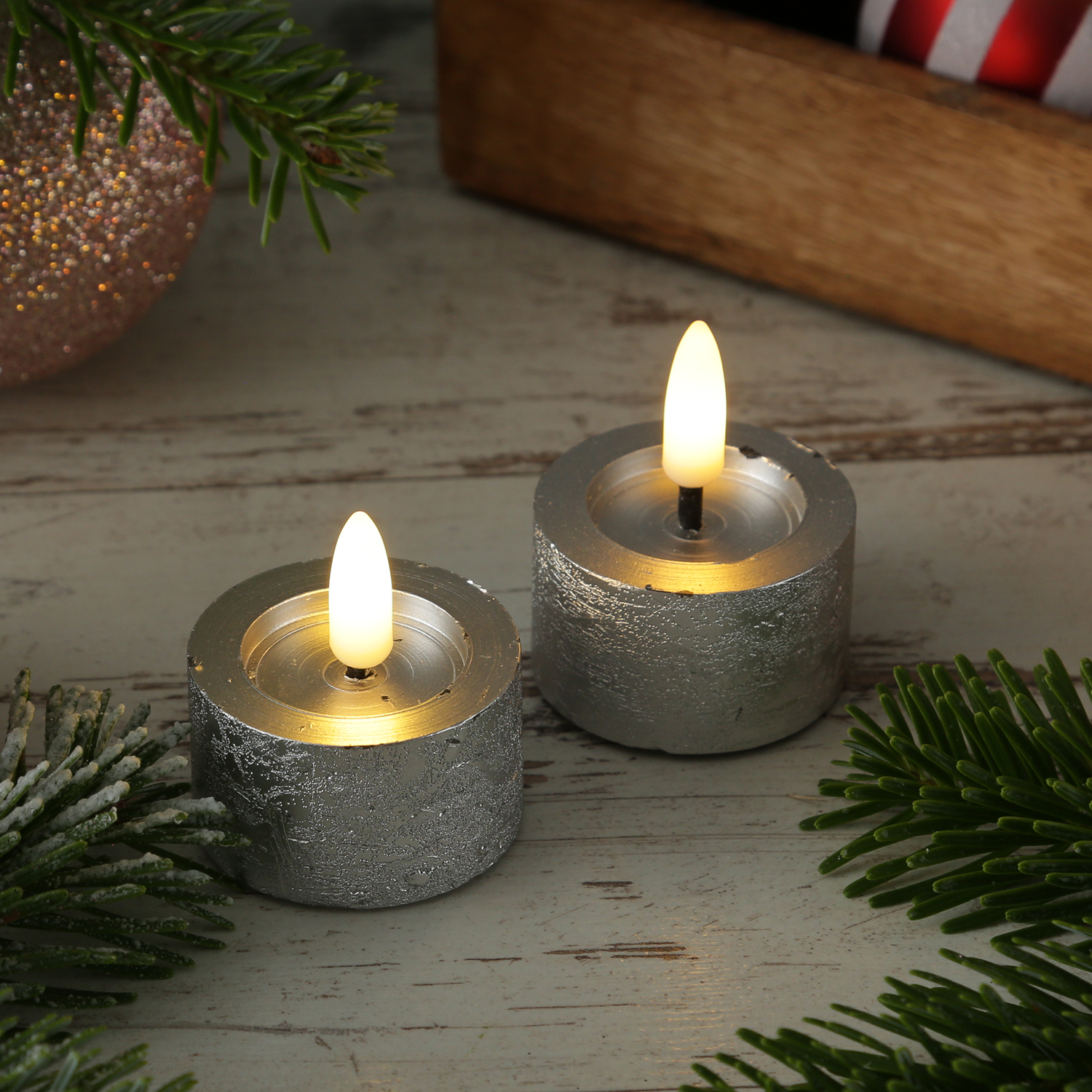 LED Teelichter LINA - Rustik-Optik - Echtwachs - Timer - mit Batterien - D: 4,4cm/H: 5cm - 2St. LED Teelichter LINA - Rustik-Optik - Echtwachs - Timer - mit Batterien - D: 4,4cm/H: 5cm - 2St.