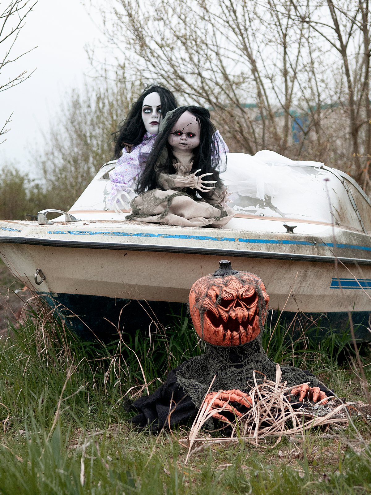 Tanzende Geisterpuppe - bewegte 46cm Halloween Figur mit Licht und Geräuscheffekten - Sensor Tanzende Geisterpuppe - bewegte 46cm Halloween Figur mit Licht und Geräuscheffekten - Sensor