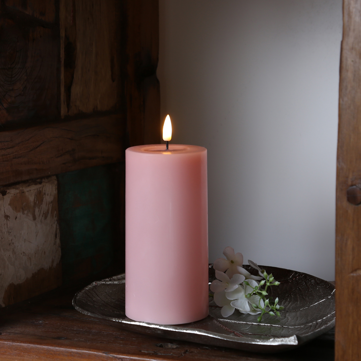 LED Stumpenkerze MIA - Echtwachs - realistische 3D Flamme - H: 15cm - Batteriebetrieb - rosa LED Stumpenkerze MIA - Echtwachs - realistische 3D Flamme - H: 15cm - Batteriebetrieb - rosa