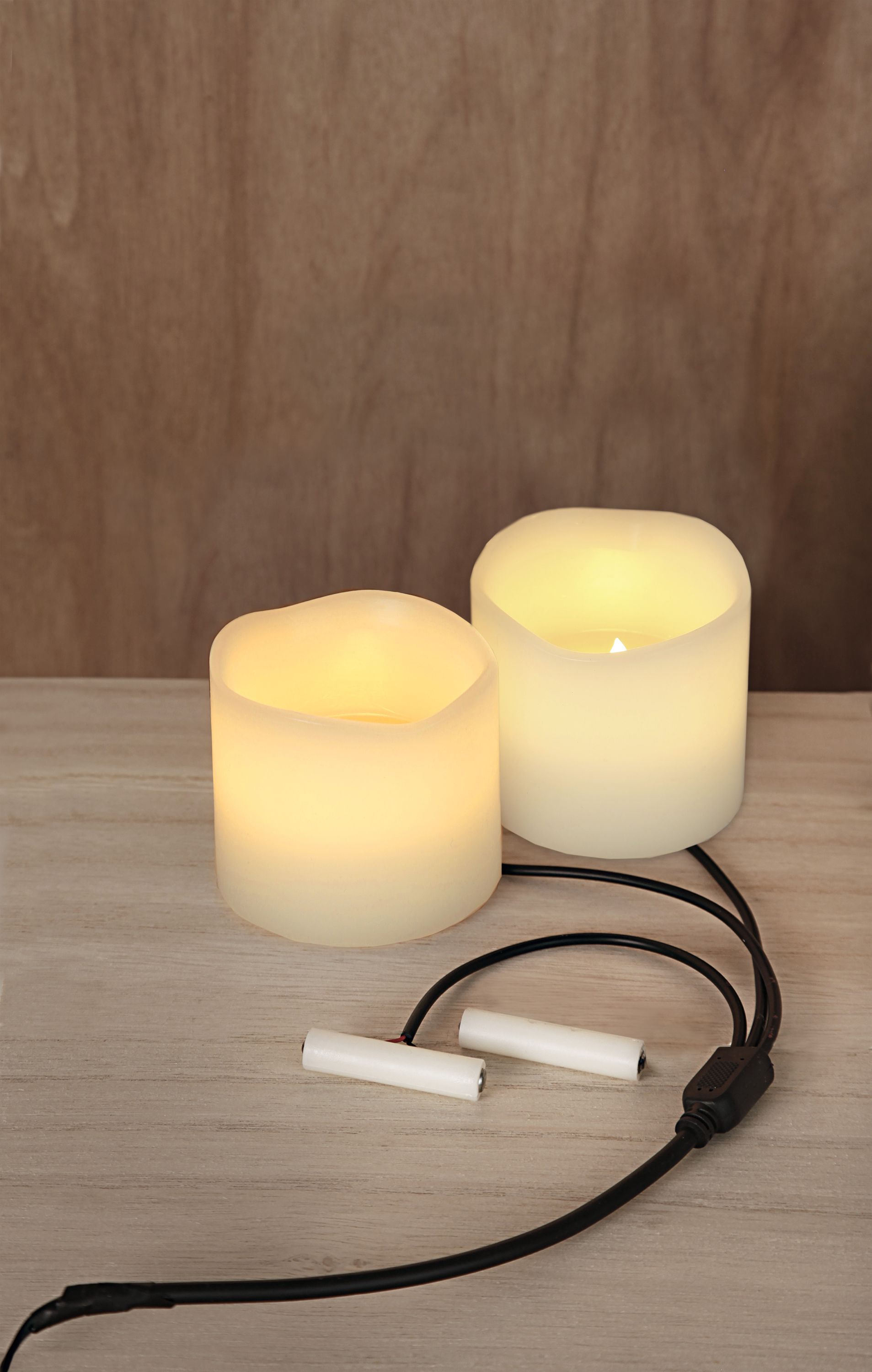 Stromadapter für Batterieartikel  (2xAAA) - Batterie Eliminator - Ersetzt 3 x 2 Microbatterien Stromadapter für Batterieartikel  (2xAAA) - Batterie Eliminator - Ersetzt 3 x 2 Microbatterien