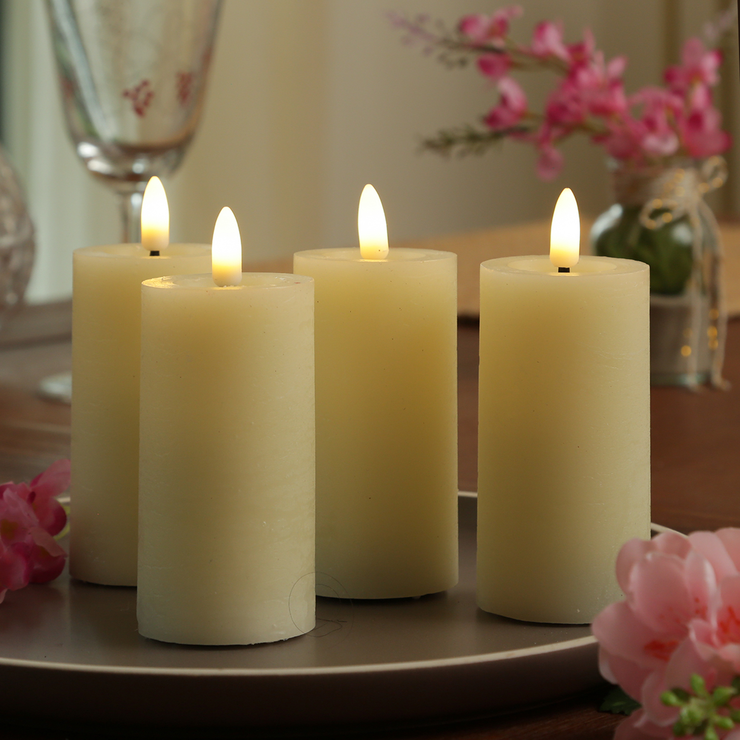 LED Kerzenset LINA - Rustik-Optik - Echtwachs - H: 12,5cm - D: 5cm - Timer - creme - 4er Set LED Kerzenset LINA - Rustik-Optik - Echtwachs - H: 12,5cm - D: 5cm - Timer - creme - 4er Set