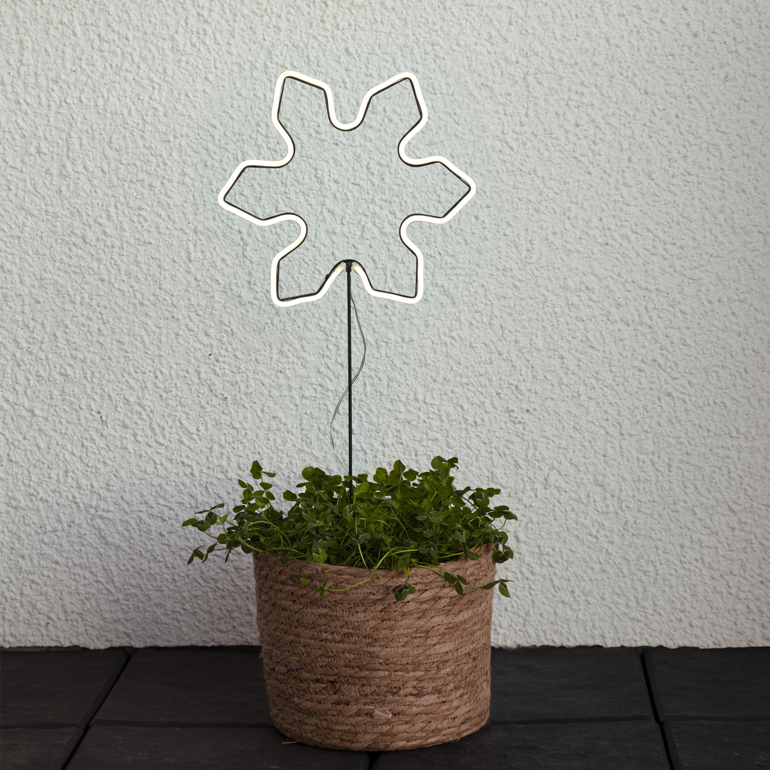 LED Neon Gartenstecker Schneeflocke - 117 weiße LED - H: 60cm - 8 Funktionen - Timer - Batterie LED Neon Gartenstecker Schneeflocke - 117 weiße LED - H: 60cm - 8 Funktionen - Timer - Batterie