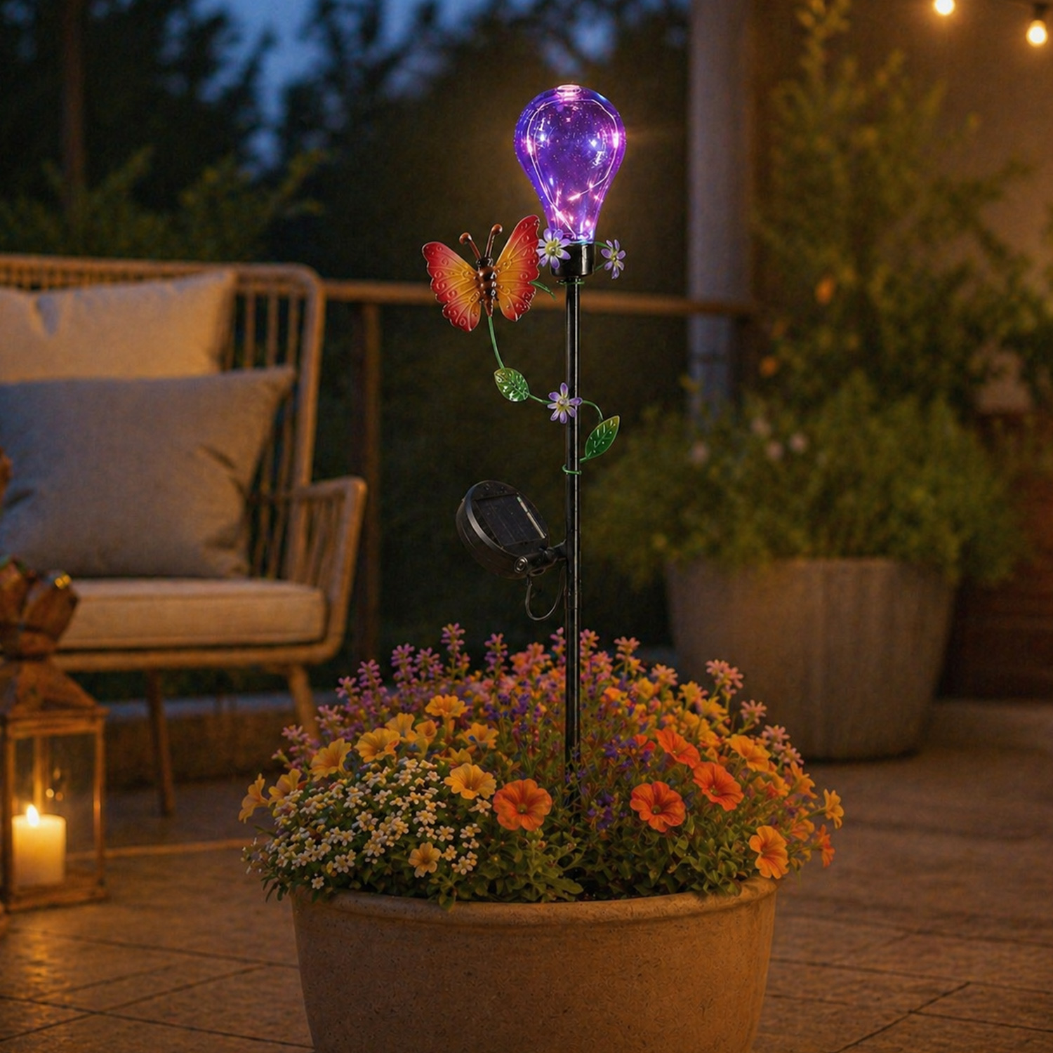 LED Solar Gartenstecker Glühbirne mit Schmetterling - 5 warmweiße LED - H: 84cm - Lichtsensor