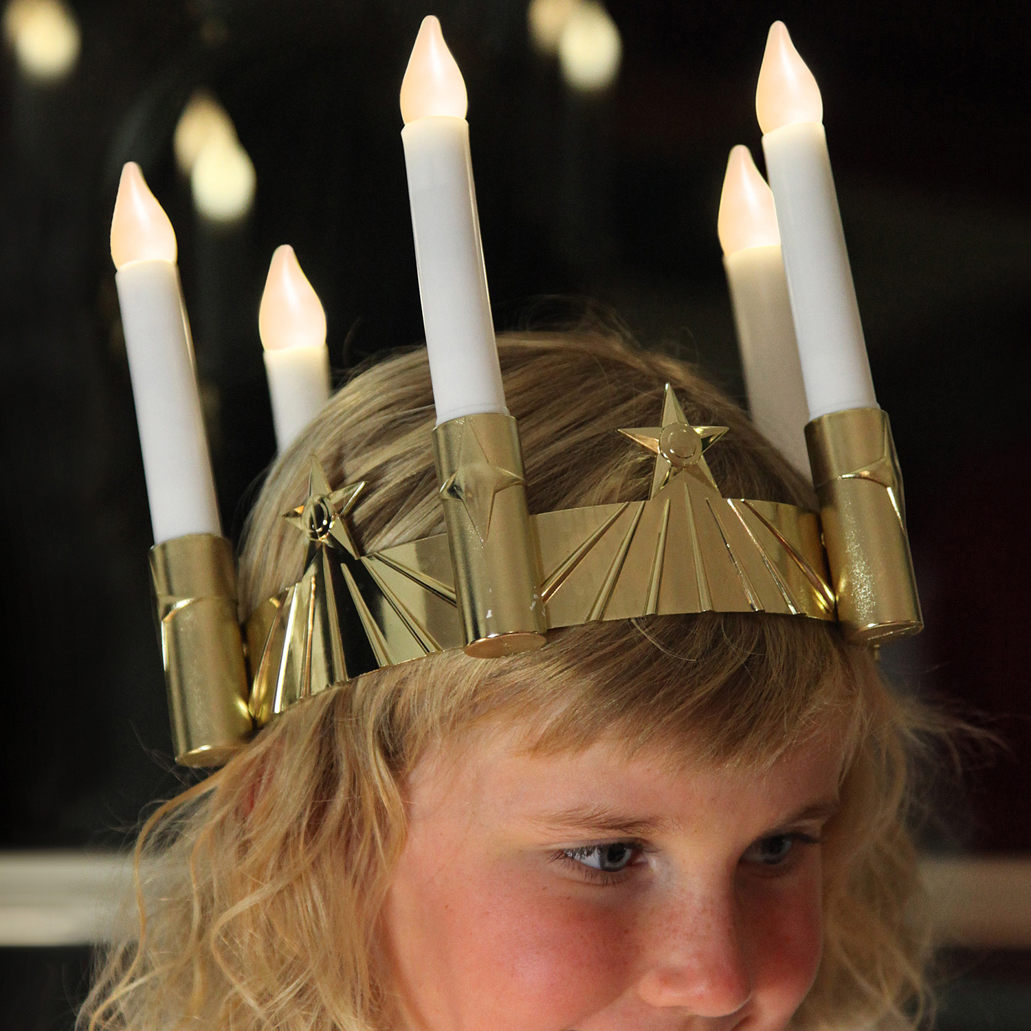 LED-Stabkerze | Santa Lucia | statische LED | Krone | golden LED-Stabkerze | Santa Lucia | statische LED | Krone | golden