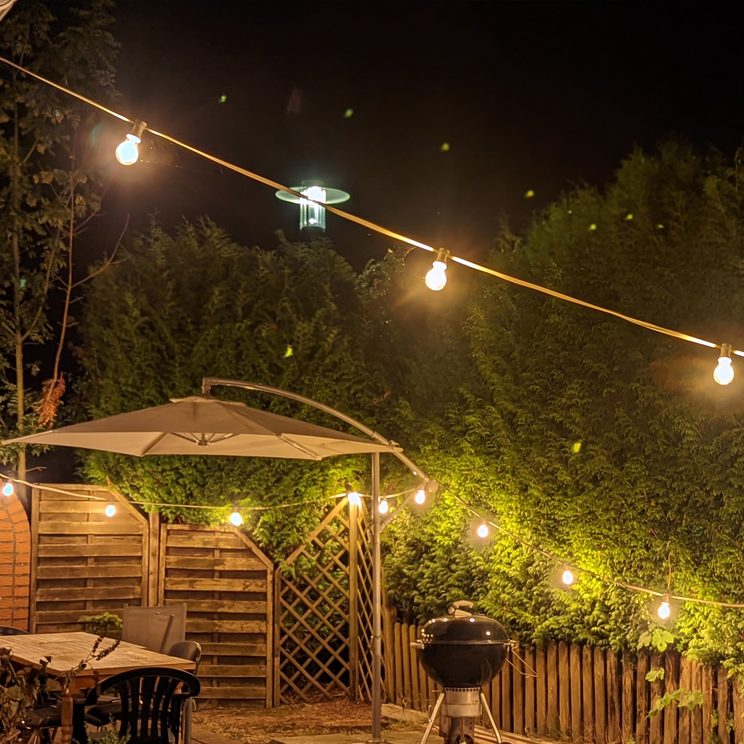 Illu-/Partylichterkette 10m - Außenlichterkette - Made in Germany - 10 ultra-warmweiße LED Kugeln