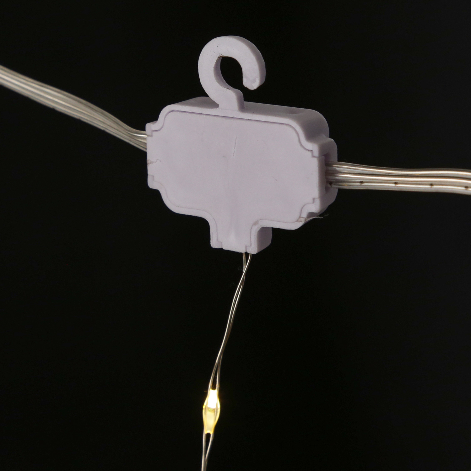 LED Lichtervorhang - 20 Stränge - 400 warmweiße LED - L: 1,9m - H: 2m - Außentrafo - silber LED Lichtervorhang - 20 Stränge - 400 warmweiße LED - L: 1,9m - H: 2m - Außentrafo - silber