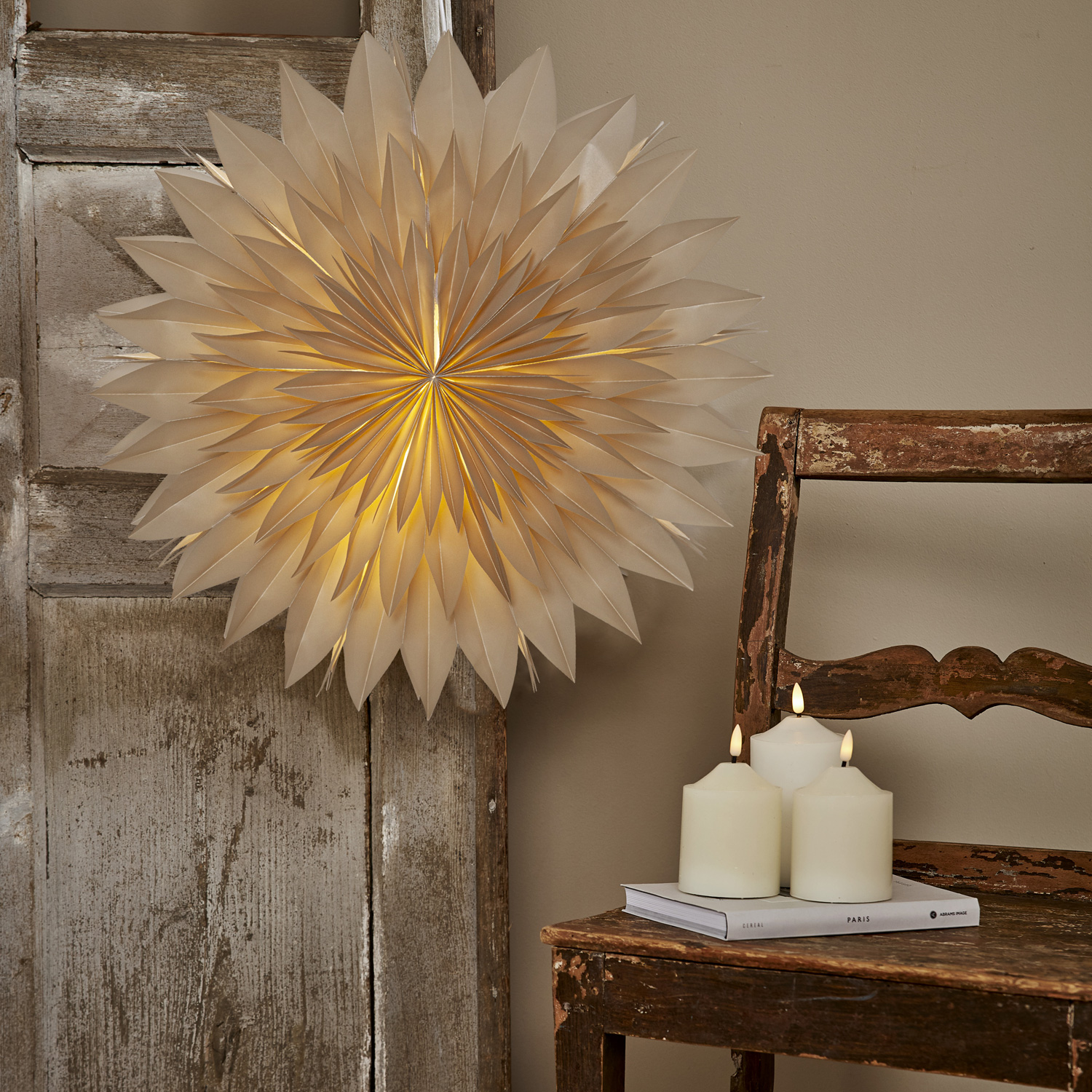 Papierstern EISBLUME - hängend - D: 50cm - mit Band - beige