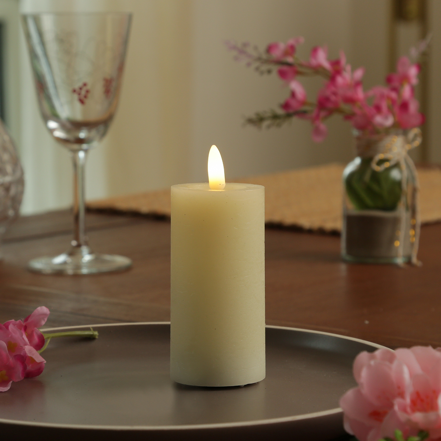 LED Kerze LINA - Rustik-Optik - Echtwachs - H: 12,5cm - D: 5cm - Batterie - Timer - creme