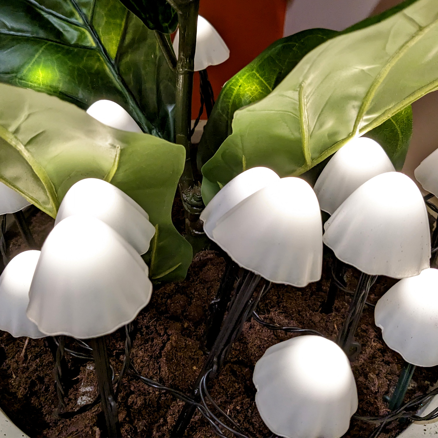 LED Lichterkette Mini Pilze - 20 Gartenstecker mit Erdspießen - 8 Funkt. - Timer - L: 3,8m - weiß LED Lichterkette Mini Pilze - 20 Gartenstecker mit Erdspießen - 8 Funkt. - Timer - L: 3,8m - weiß