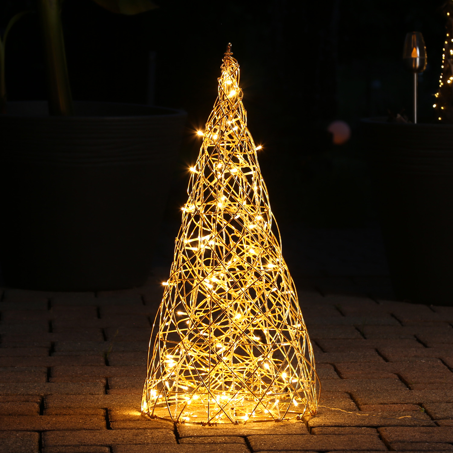 LED 3D Kegel - Gartenleuchte - Drahtleuchte - 100 warmweiße LED - für Außen - goldener Draht LED 3D Kegel - Gartenleuchte - Drahtleuchte - 100 warmweiße LED - für Außen - goldener Draht