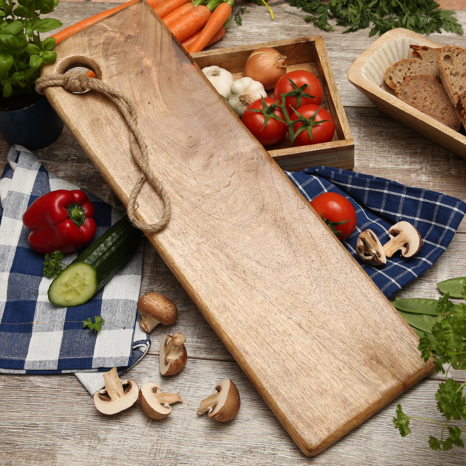 Schneidebrett - Servierbrett - rechteckig - Mangoholz - Kordel - L: 57,5cm - B: 18cm - natur