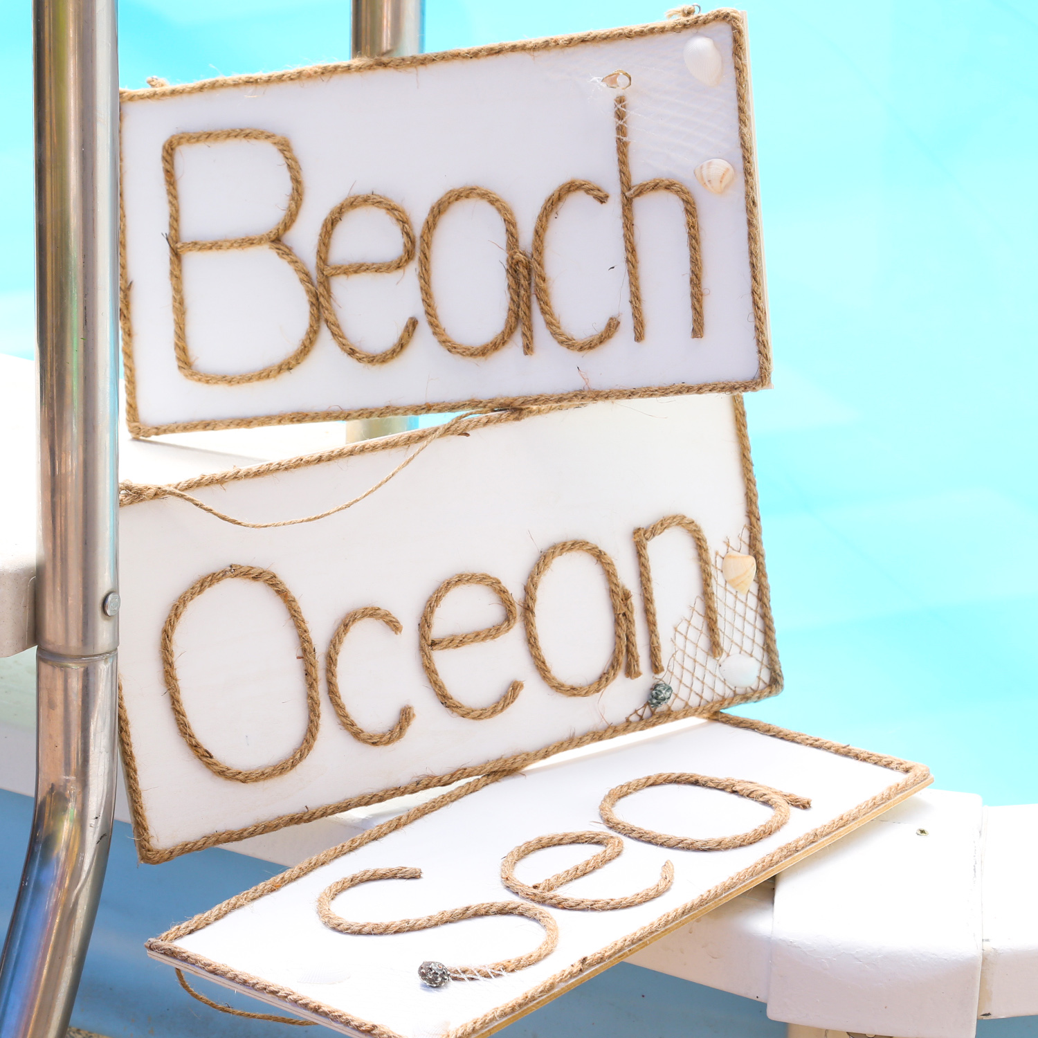 Wandschild SEA - Holzschild - Wanddeko - Schriftzug aus Juteseil - Seilhalterung - H: 20cm Wandschild SEA - Holzschild - Wanddeko - Schriftzug aus Juteseil - Seilhalterung - H: 20cm