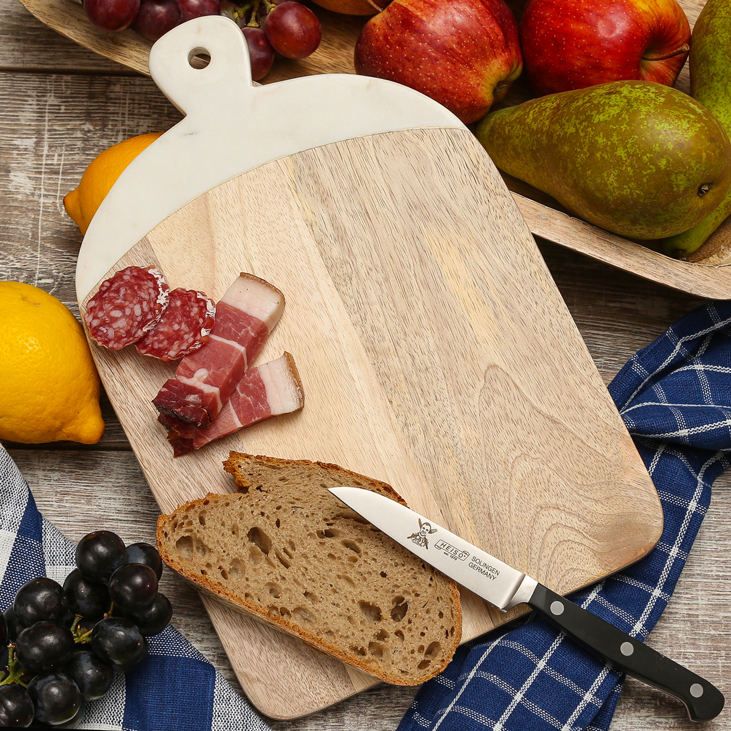 Schneidebrett - Vesperbrett - Mangoholz und Marmor - Aufhängung - L: 30cm - braun, weiß