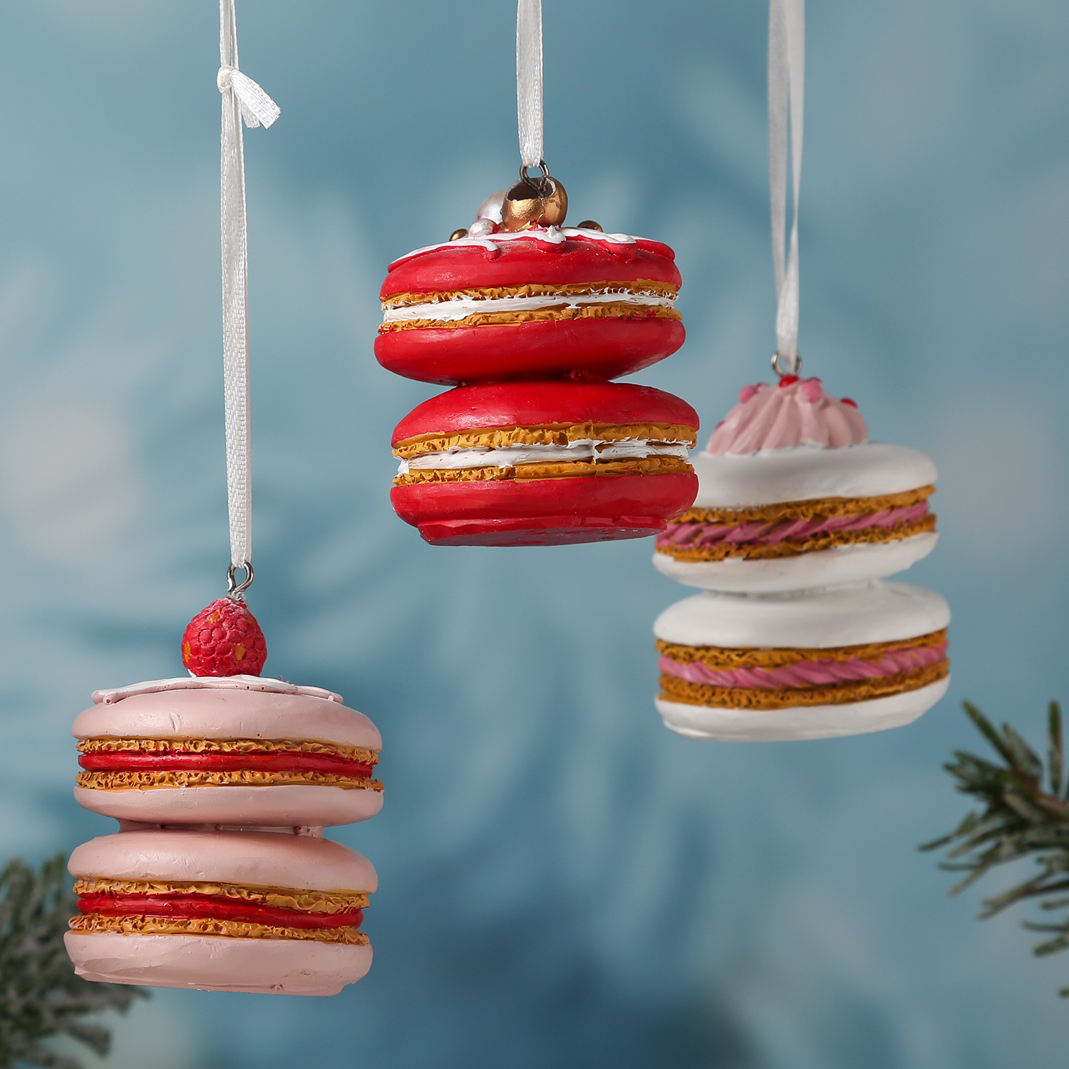 Weihnachtsbaumschmuck MACARON - Polyresin - inkl. Aufhänger - matt - H: 6,5cm - rot