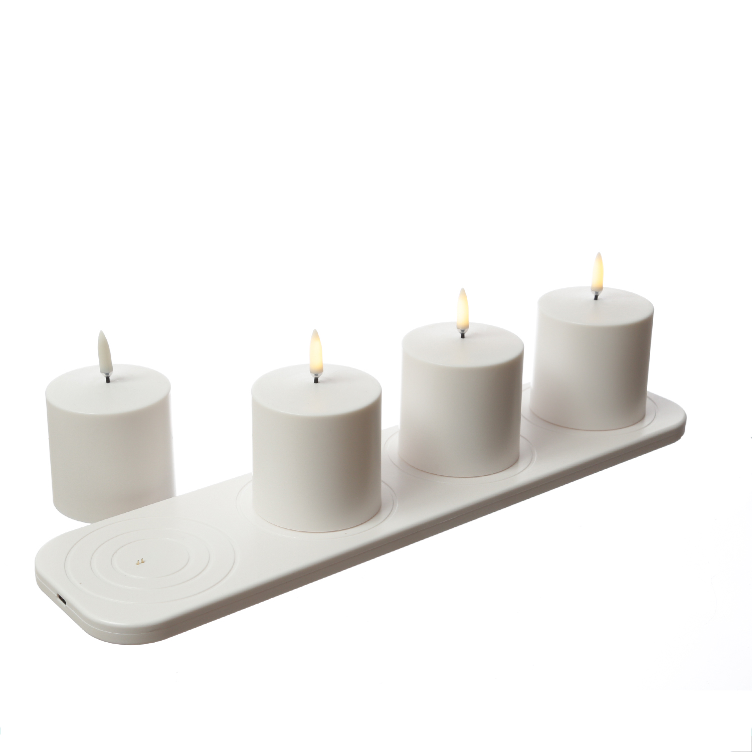 LED Kerzenset - 4 wiederaufladbare LED Kerzen mit Ladestation/Fernb. - Timer - für Innen/Außen