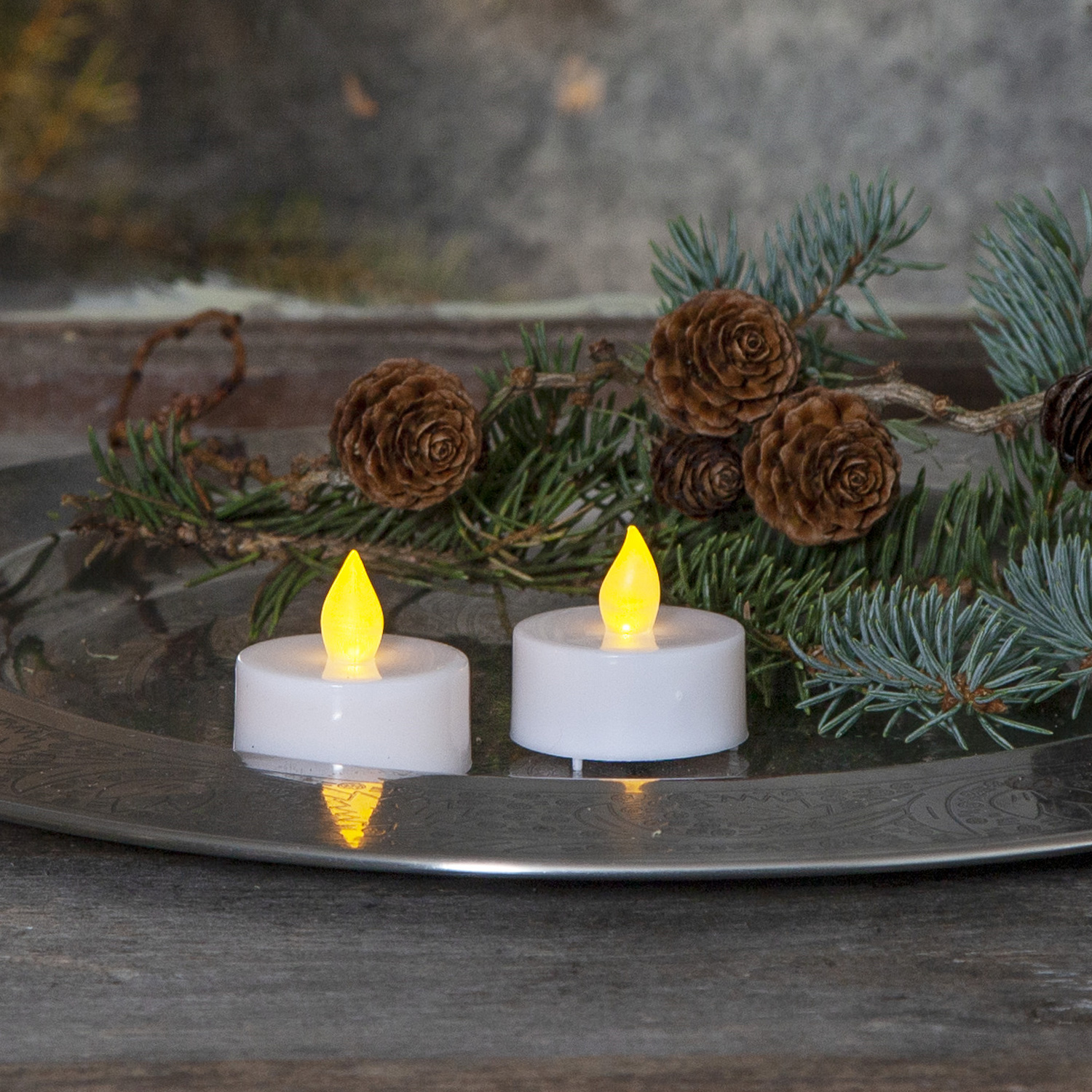 LED Teelicht "Paulo" - warmweiße flackernde Flamme - Batteriebetrieb - H: 4cm - 2er Set LED Teelicht "Paulo" - warmweiße flackernde Flamme - Batteriebetrieb - H: 4cm - 2er Set