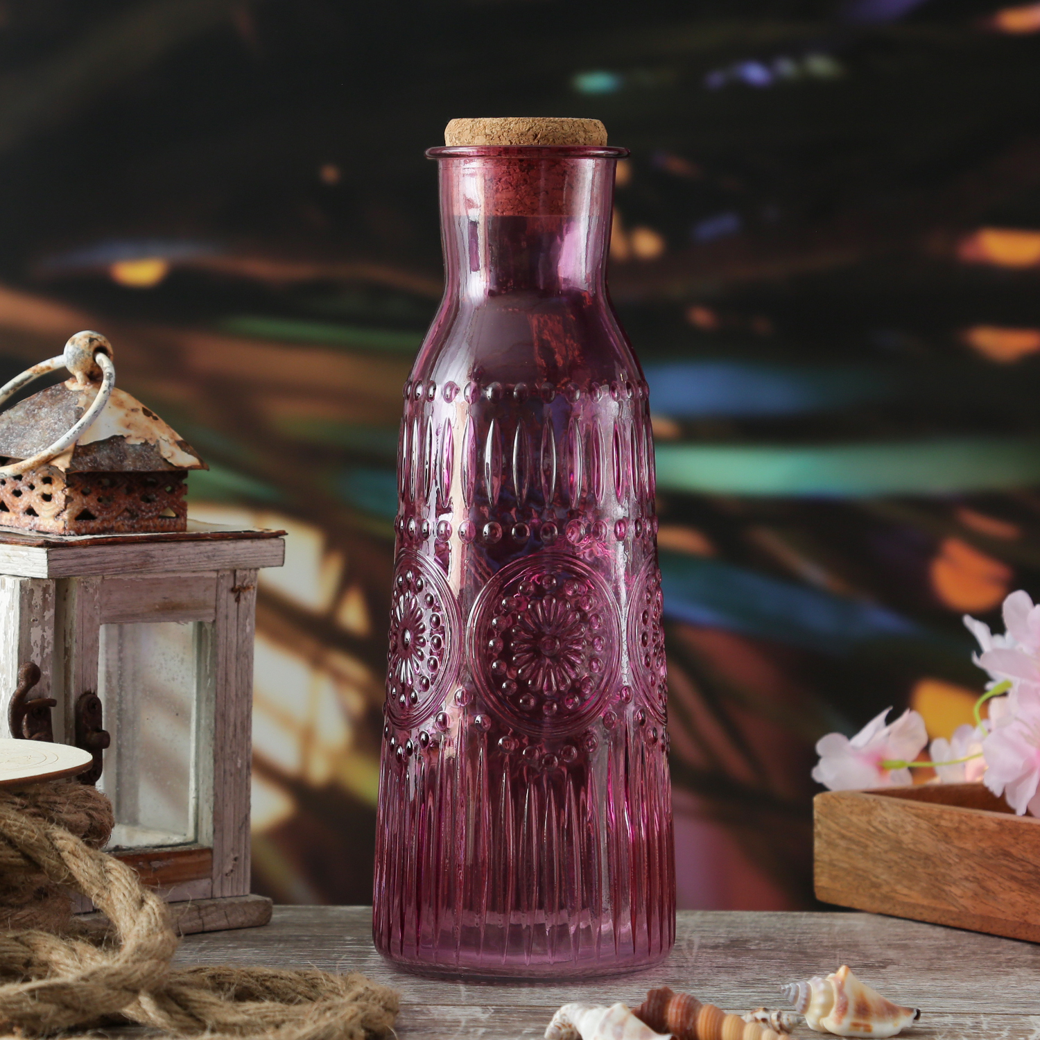 Karaffe Vintage mit Blumenmuster - Glaskaraffe - Kanne mit Korkendeckel - Boho Stil - 1l - lila