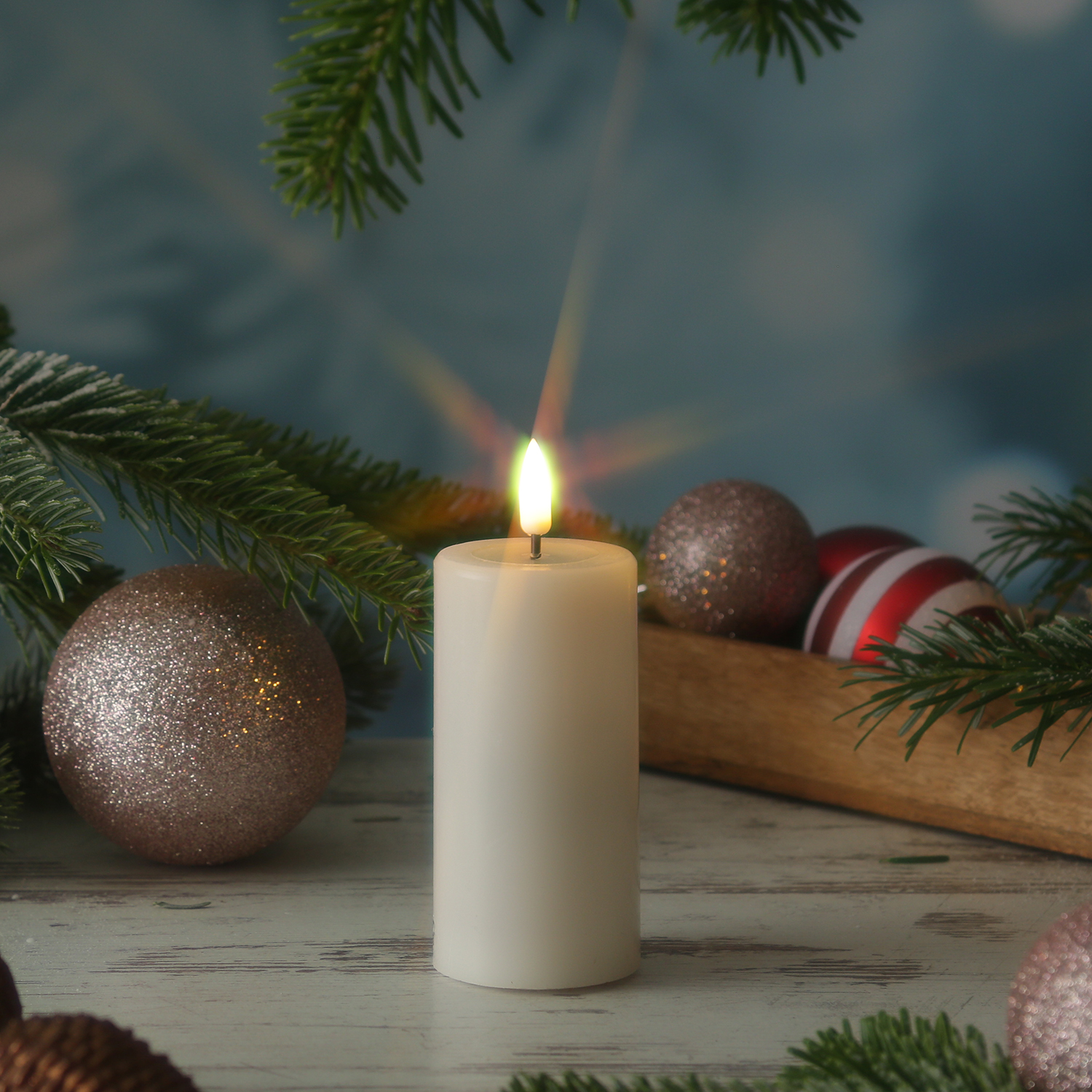 LED Stumpenkerze MIA - Echtwachs - realistische 3D Flamme - H: 10cm D: 5cm - Batterie - creme LED Stumpenkerze MIA - Echtwachs - realistische 3D Flamme - H: 10cm D: 5cm - Batterie - creme