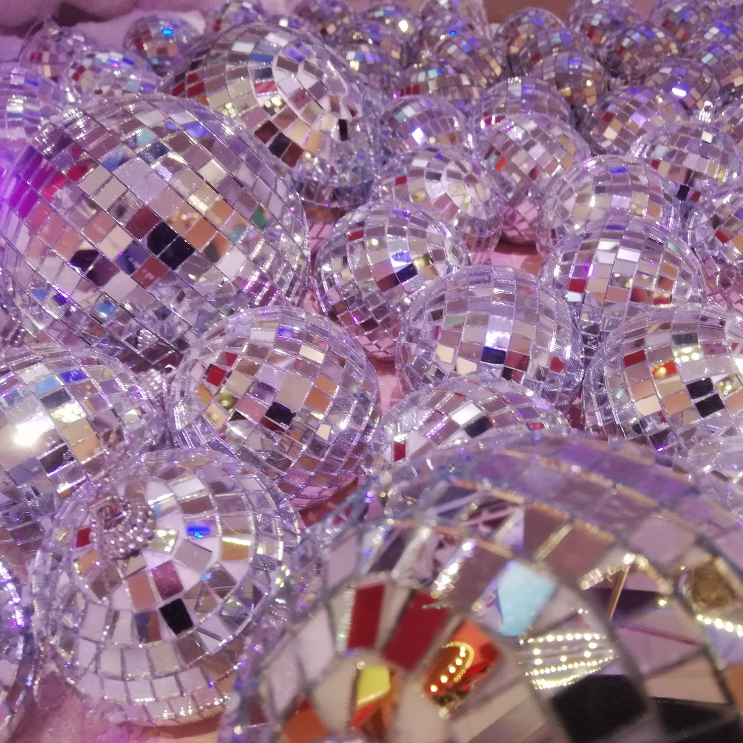 Spiegelkugel 5cm silber- Discokugel Echtglas zur Dekoration - mirrorball Spiegelkugel 5cm silber- Discokugel Echtglas zur Dekoration - mirrorball