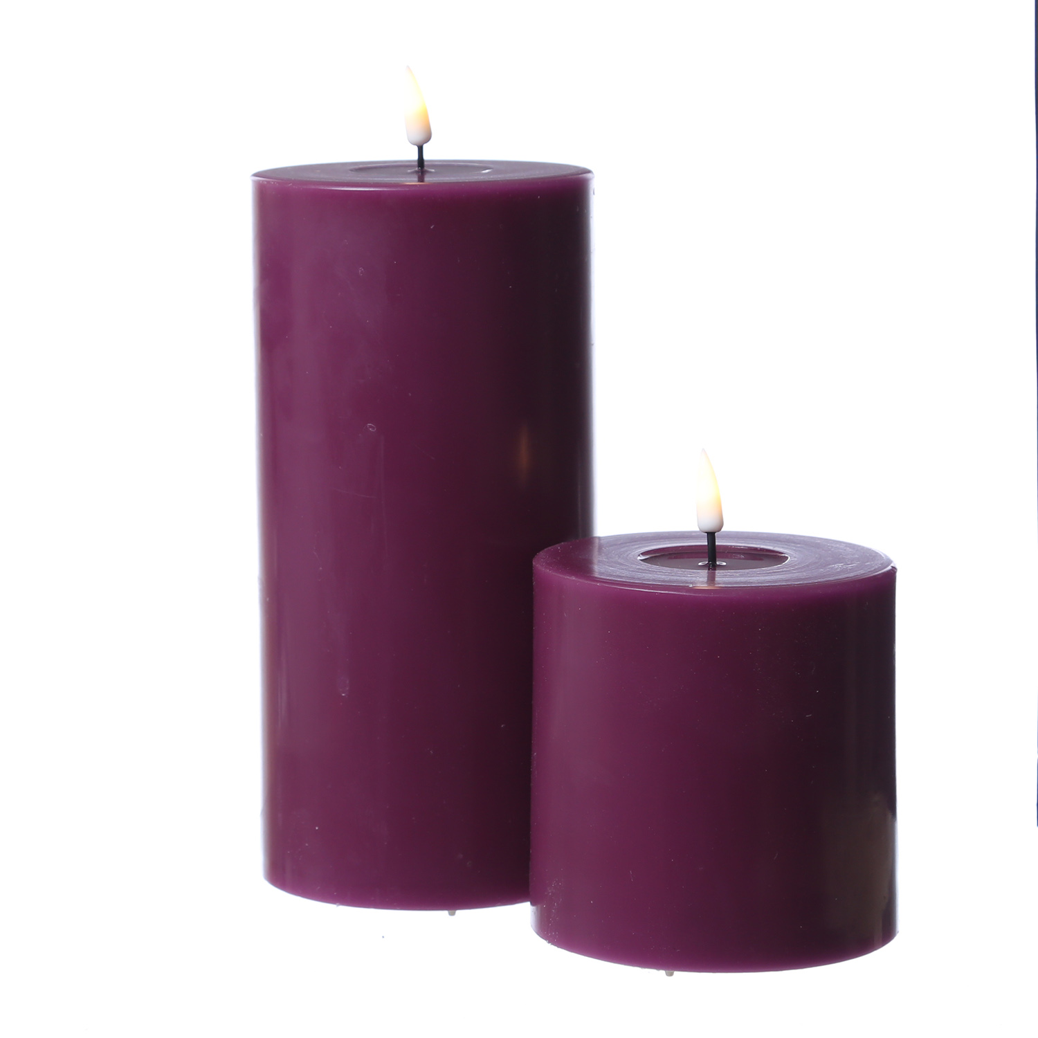 LED Stumpenkerze MIA - Echtwachs - realistische 3D Flamme - H: 20cm - D: 10cm - beere LED Stumpenkerze MIA - Echtwachs - realistische 3D Flamme - H: 20cm - D: 10cm - beere