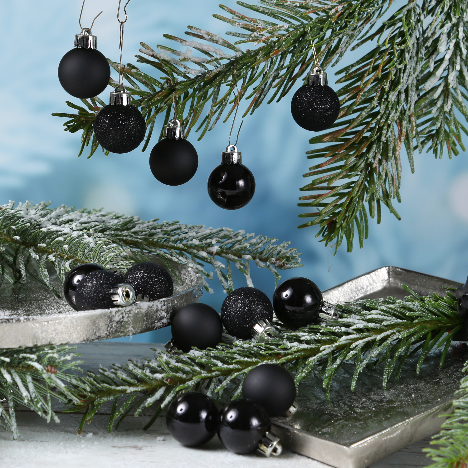 Christbaumkugel - Weihnachtskugel - bruchfest - D: 3cm - glänzend matt glitzernd - schwarz - 14 Stk. Christbaumkugel - Weihnachtskugel - bruchfest - D: 3cm - glänzend matt glitzernd - schwarz - 14 Stk.
