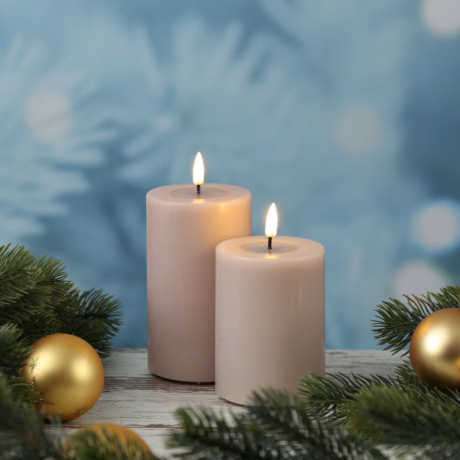 LED Stumpenkerze MIA - Echtwachs - realistische 3D Flamme - H: 12,5cm - D: 7,5cm - altrosa LED Stumpenkerze MIA - Echtwachs - realistische 3D Flamme - H: 12,5cm - D: 7,5cm - altrosa