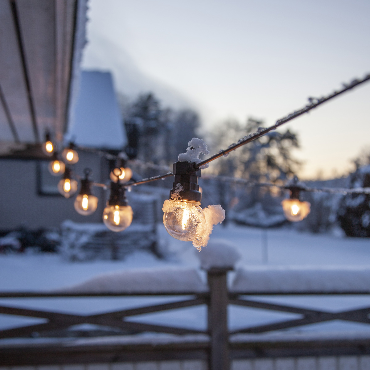 LED Lichterkette "CIRCUS" - 20 Kugeln, D: 5cm - warmweiße Filament LED - 8,8m - inkl.Trafo - outdoor LED Lichterkette "CIRCUS" - 20 Kugeln, D: 5cm - warmweiße Filament LED - 8,8m - inkl.Trafo - outdoor