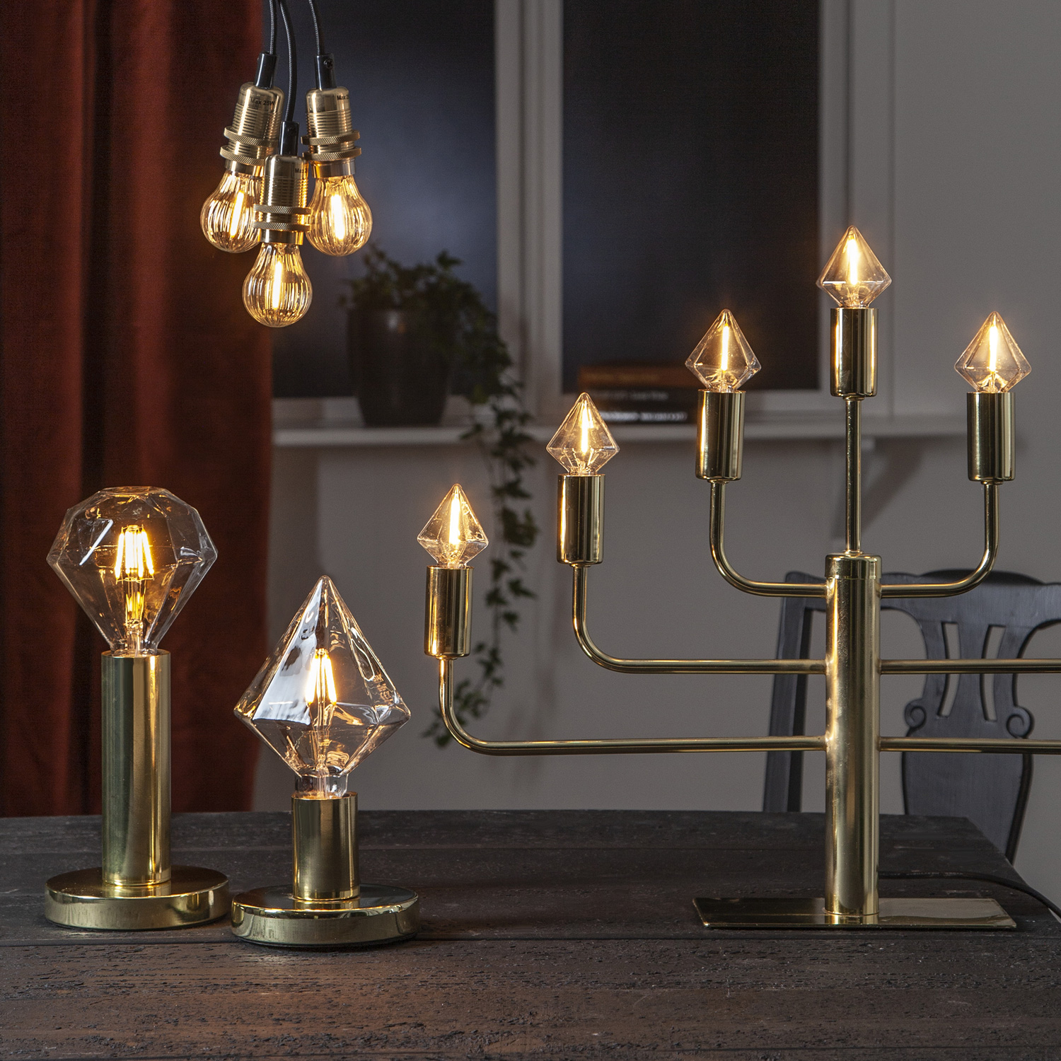 Lampenhalterung | GLANS | E27 | 12cm x 17cm | 180cm Kabel | Röhre lang | stehend | Messing Lampenhalterung | GLANS | E27 | 12cm x 17cm | 180cm Kabel | Röhre lang | stehend | Messing